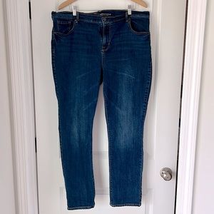 Size 18 Old Navy Curvy Mid-rise dark denim